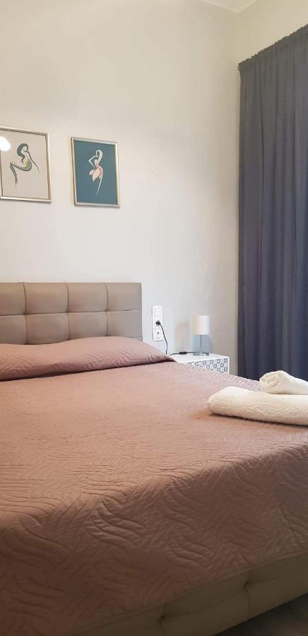 Apt22 Stylish Apartment Close Of Heraklion Center Bagian luar foto